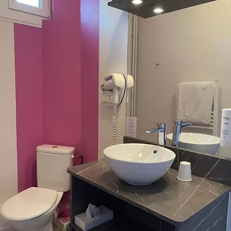 Hotel Bagnoles - Contact 3*