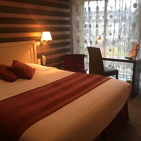 Bagnoles - Contact Hotel Bagnoles de l'Orne Normandie