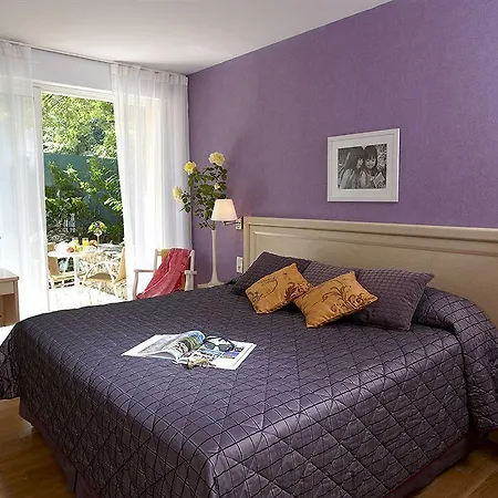 Bagnoles - Contact Hotel 3*