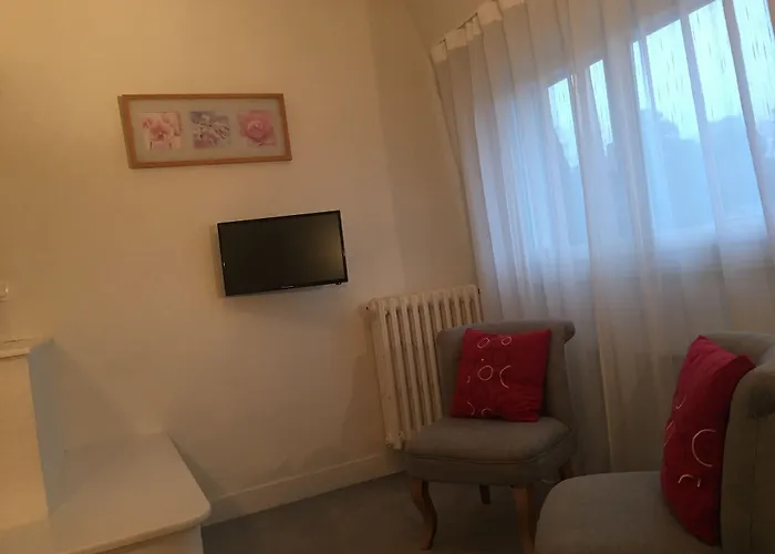 Bagnoles Hotel - Contact Hotel 3*