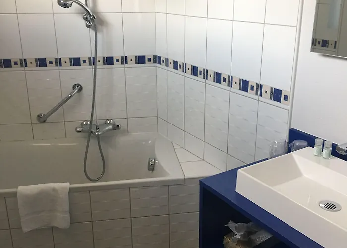 Bagnoles Hotel - Contact Hotel 3* Bagnoles de l'Orne Normandie