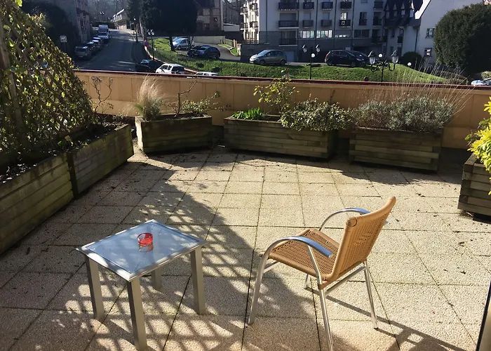 Bagnoles Hotel - Contact Hotel Bagnoles de l'Orne Normandie