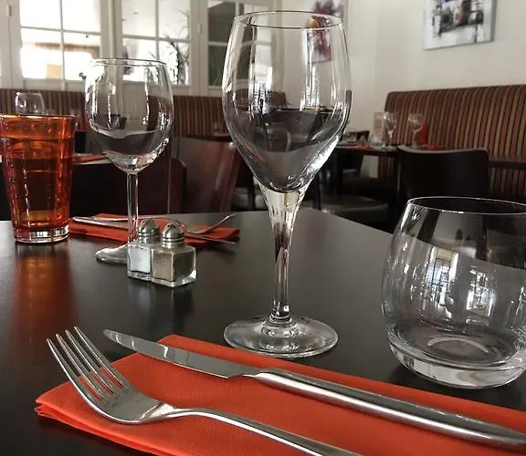 Bagnoles Hotel - Contact Hotel Bagnoles de l'Orne Normandie