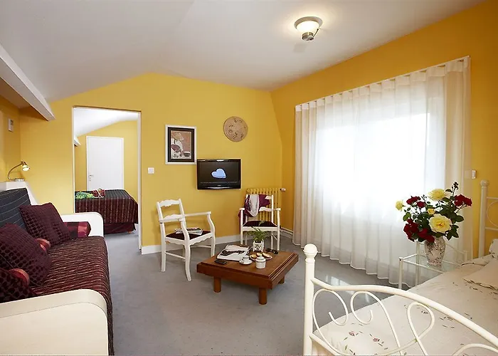 Bagnoles Hotel - Contact Hotel Hotel 3*